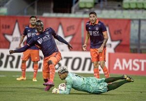 El dato de César Vallejo: ¡nunca ganó en la Copa Libertadores! - Olimpia - ABC Color