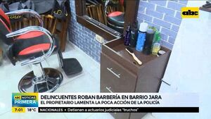 Delincuentes roban artículos de una barbería en Barrio Jara - ABC Noticias - ABC Color