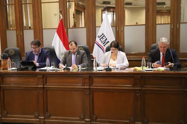 JEM inicia de oficio investigación a jueces y fiscales del caso Ramon González Daher | OnLivePy