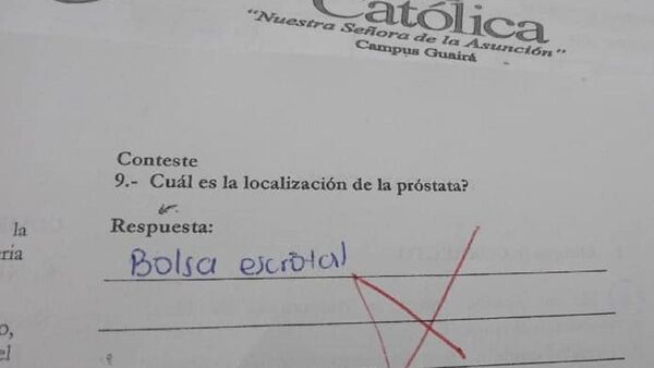 Quisieron rajar a profe y él les retrucó mostrando vergonzosos exámenes