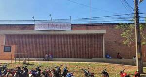 La Nación / Turba de motoqueiros atropelló el hospital