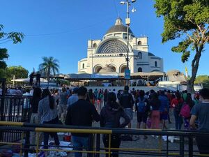 Caacupé: reforzarán seguridad en zona de la Basílica tras atentado en San Bernardino - Nacionales - ABC Color