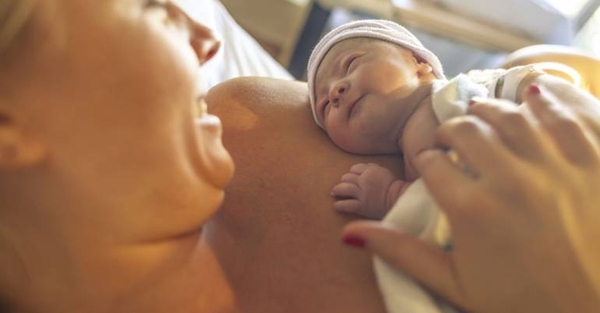 Diario HOY | La importancia del contacto piel a piel del recién nacido con su madre