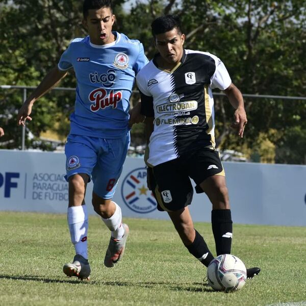 Cinco victorias y un empate en el inicio de la Reserva   - Fútbol - ABC Color