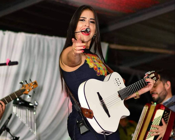 Crónica / Cantante ahora se dedica a velar por el Pueblo