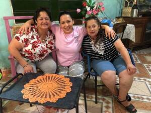 Crónica / "Tenía el corazón en la garganta" dijo Enrica Locatelli, tras el encuentro con sus hermanos