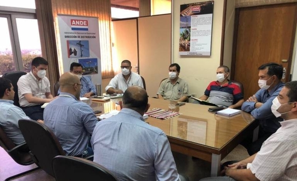 Diario HOY | ANDE y municipio trabajarán para prevenir nuevos incendios en el Mercado 4