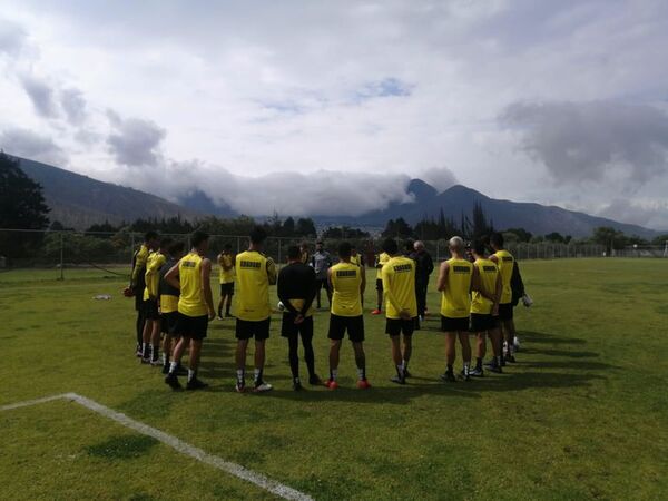 Segundo juego de Guaraní, mañana contra Orense - Guaraní - ABC Color