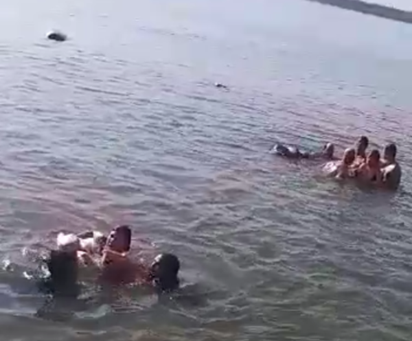 Vehículo perdió los frenos y cayó al cauce de un lago en Caaguazú - Megacadena — Últimas Noticias de Paraguay