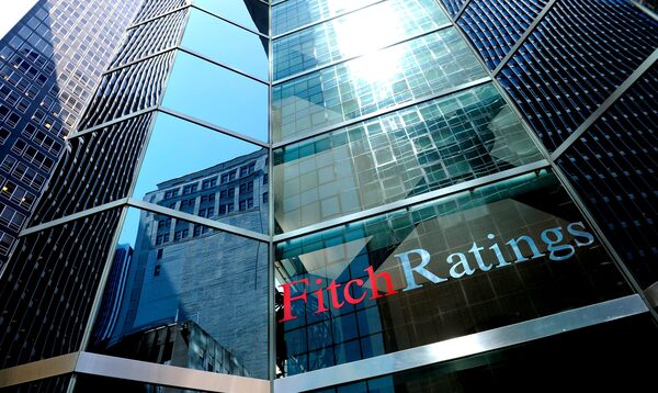 Fitch rebaja la calificación de El Salvador y señala la "incertidumbre" por el bitcóin - MarketData