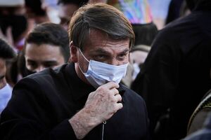 Bolsonaro compara ideología nazista con comunismo y pide su repudio - Mundo - ABC Color