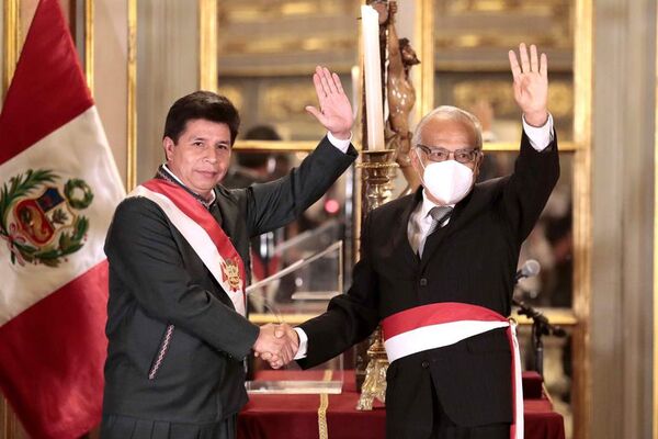 El flamante primer ministro de Perú promete diálogo y niega confrontación - Mundo - ABC Color