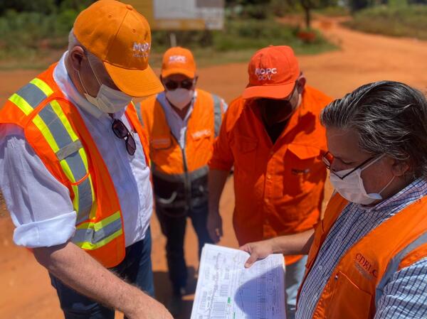 Rehabilitación del tramo Itakyry - Colonia Ykua Porâ emplea a más de 100 personas en Alto Paraná - .::Agencia IP::.