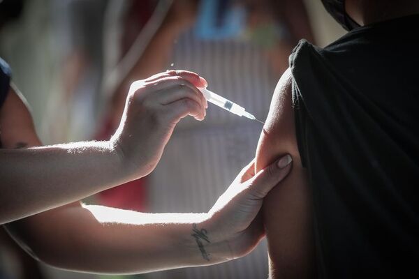 La inmunidad es más duradera en recuperados que en vacunados, según estudio - Mundo - ABC Color