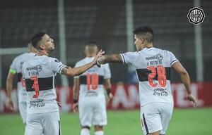 Libertadores: el Decano se impuso ante César Vallejo por 1-0, acercándose a la Fase 2
