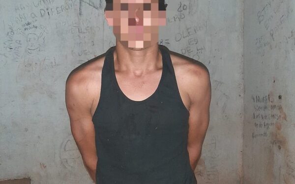 Detienen a hombre que hirió a otro con botella