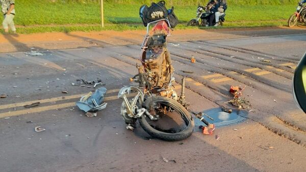 Motociclista muere tras chocar contra camioneta en Alto Paraná