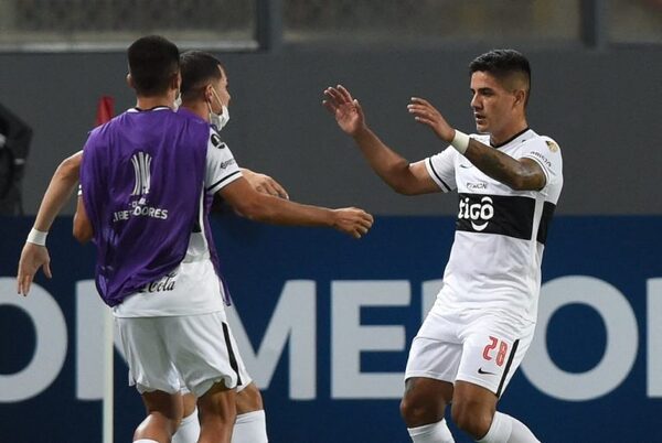 Olimpia debuta ganando, pero le "hizo precio" a César Vallejo