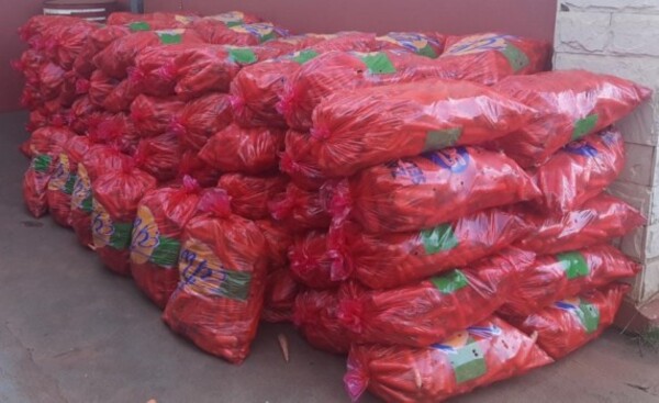Incautan casi 2.000 kg de zanahoria ingresada de contrabando