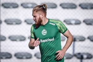 Crónica / Habilitado el “Vikingo” Pitta quien podría debutar hoy mismo en el Juventude rapai