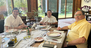 Silvio Ovelar se consolida en Honor Colorado - El Observador