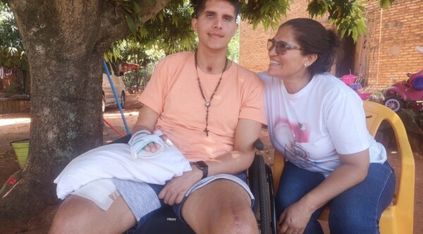 Mamá de José Zaván vende detergentes y miel para costear el tratamiento - El Observador