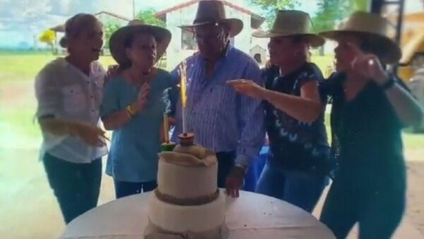 Familia de Óscar Denis divulga emotivo video en su cumpleaños