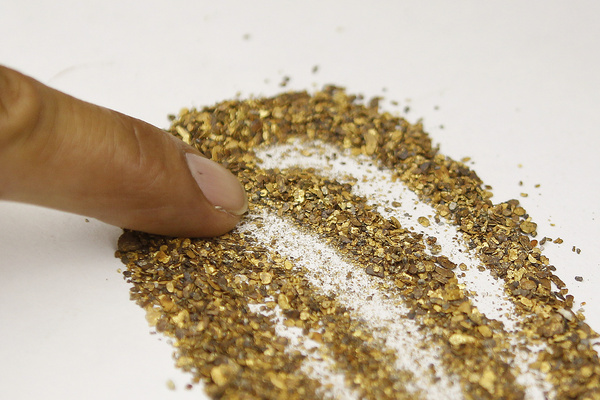Brasil vendió cerca de 230 toneladas de oro de origen sospechoso en seis años - MarketData