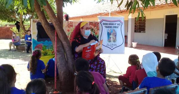 La Nación / Docentes hacen voluntariado y hasta ponen de su bolsillo para desarrollar una escuela de verano