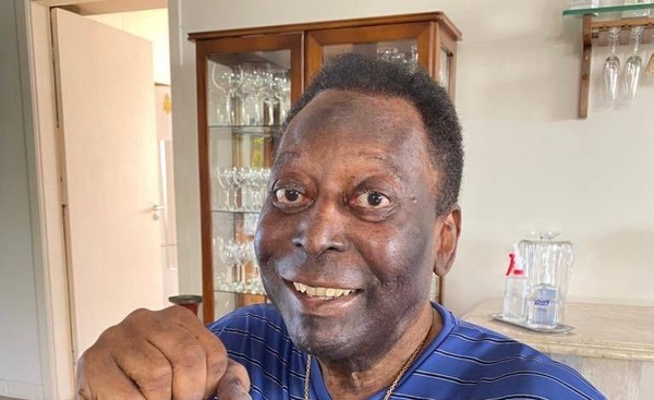 Diario HOY | Pelé sale al paso de las versiones sobre su salud
