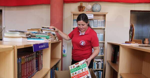 La Nación / Convertirán biblioteca municipal en un centro informático, porque “nadie visita el lugar”
