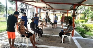 Diario HOY | Catorce presos se recibieron de peluqueros