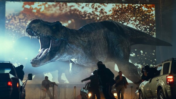 El tráiler oficial de “Jurassic World: Dominion” lleva a la franquicia de vuelta a sus orígenes
