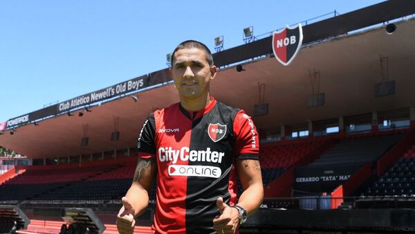 Paraguayos fichan de último momento en el fútbol argentino