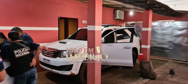 Allanan vivienda e incautan vehículo presuntamente utilizado en crimen de dueño de lavadero