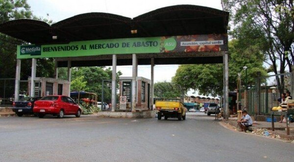 Trabajador muere electrocutado en una frutería