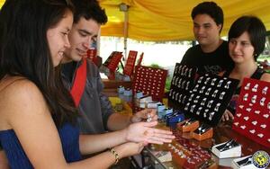 Vuelve la feria para enamorados en Luque •