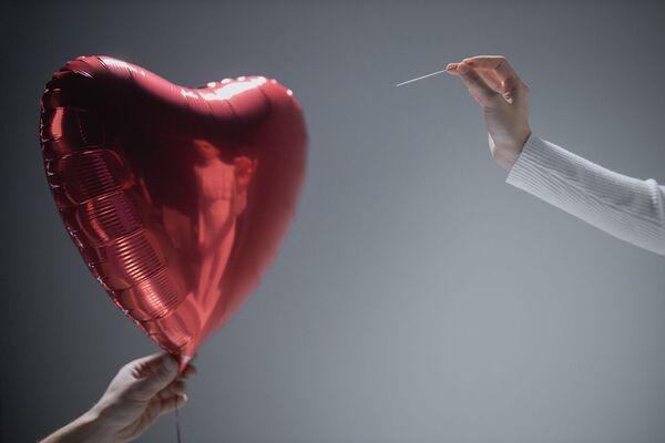 “Love bombing”: aprendé a identificar a un narcisista