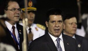 Fiscalía pide informes de movimientos financieros de Cartes