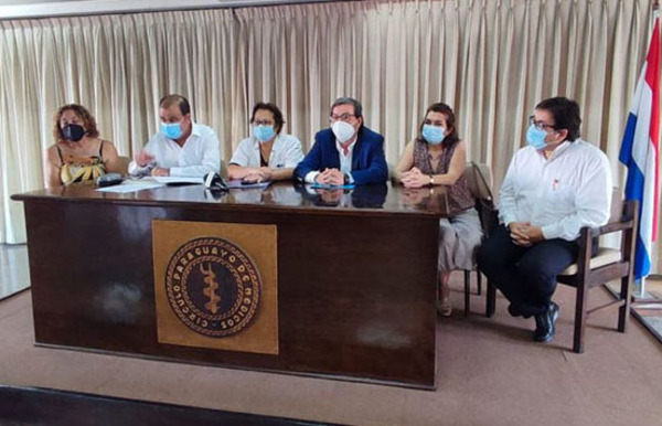 Círculo de Médicos pide que Cones no permita matriculación a carreras irregulares | DIARIO PRIMERA PLANA