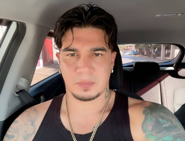 Crónica / Lazaga recibe amenazas: "Si mi destino es morir así, qué voy a hacer