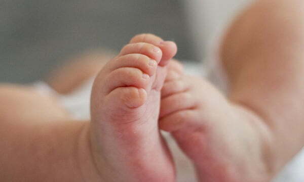 Joven tiró a su bebé recién nacido en un basurero - Noticiero Paraguay