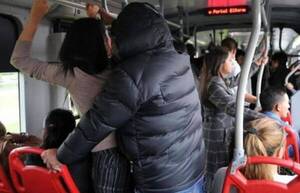 Crónica / “Fuí víctima de un enfermo que se masturbó en pleno colectivo”, denunció una joven