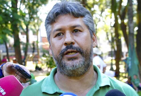 Campesinos insisten en la derogación de "Ley Riera-Zavala". Anuncian movilización - ADN Digital