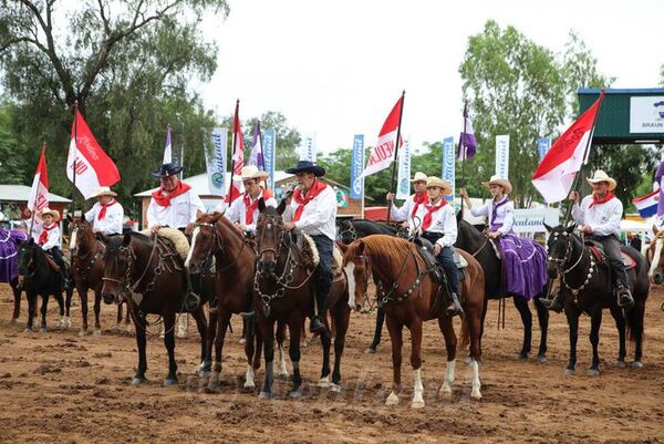 Luego de dos años, vuelve la Expo Rodeo Neuland - Noticias del Chaco - ABC Color