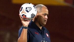 Francisco Arce corta la ilusión de los hinchas azulgranas