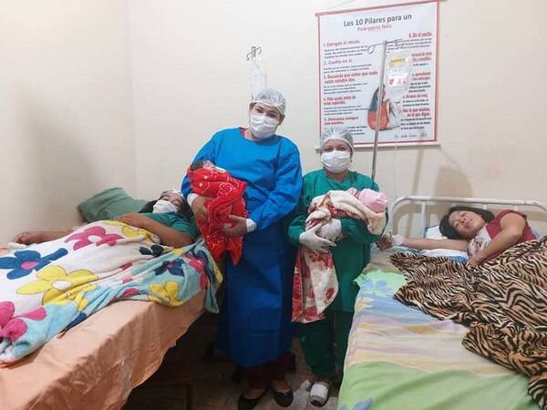 Crónica / Licenciadas tuvieron que atender tres partos en simultáneo