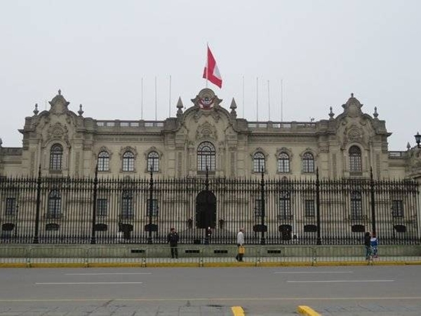 Diario HOY | Allanan en Perú oficinas del Palacio de Gobierno por investigación de corrupción