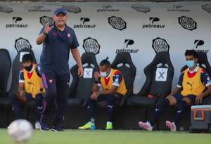 Crónica / Si habían dudas, el “Chiqui” las remató: “Estamos con plantel completo”