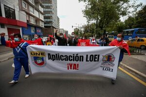 El magisterio de Ecuador protagoniza la primera protesta del año contra el Gobierno de Lasso - MarketData